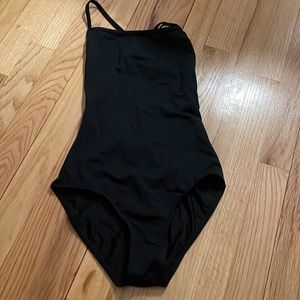 Mariaa black leotard